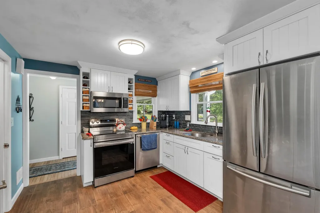 18 Highland Terrace Wolfeboro NH 03894