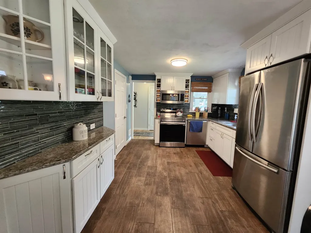 18 Highland Terrace Wolfeboro NH 03894