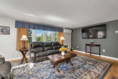 18 Highland Terrace Wolfeboro NH 03894
