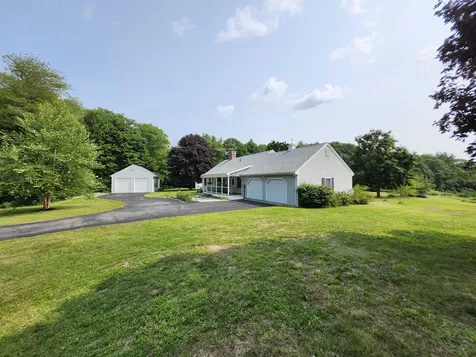 18 Highland Terrace Wolfeboro NH 03894