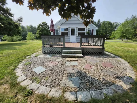 18 Highland Terrace Wolfeboro NH 03894