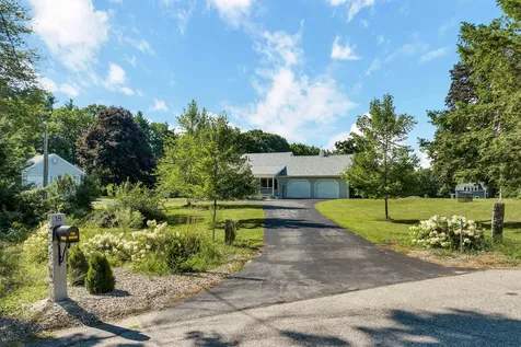 18 Highland Terrace Wolfeboro NH 03894