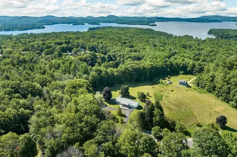 18 Highland Terrace Wolfeboro NH 03894