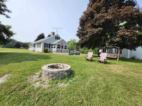18 Highland Terrace Wolfeboro NH 03894