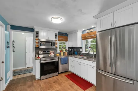 18 Highland Terrace Wolfeboro NH 03894