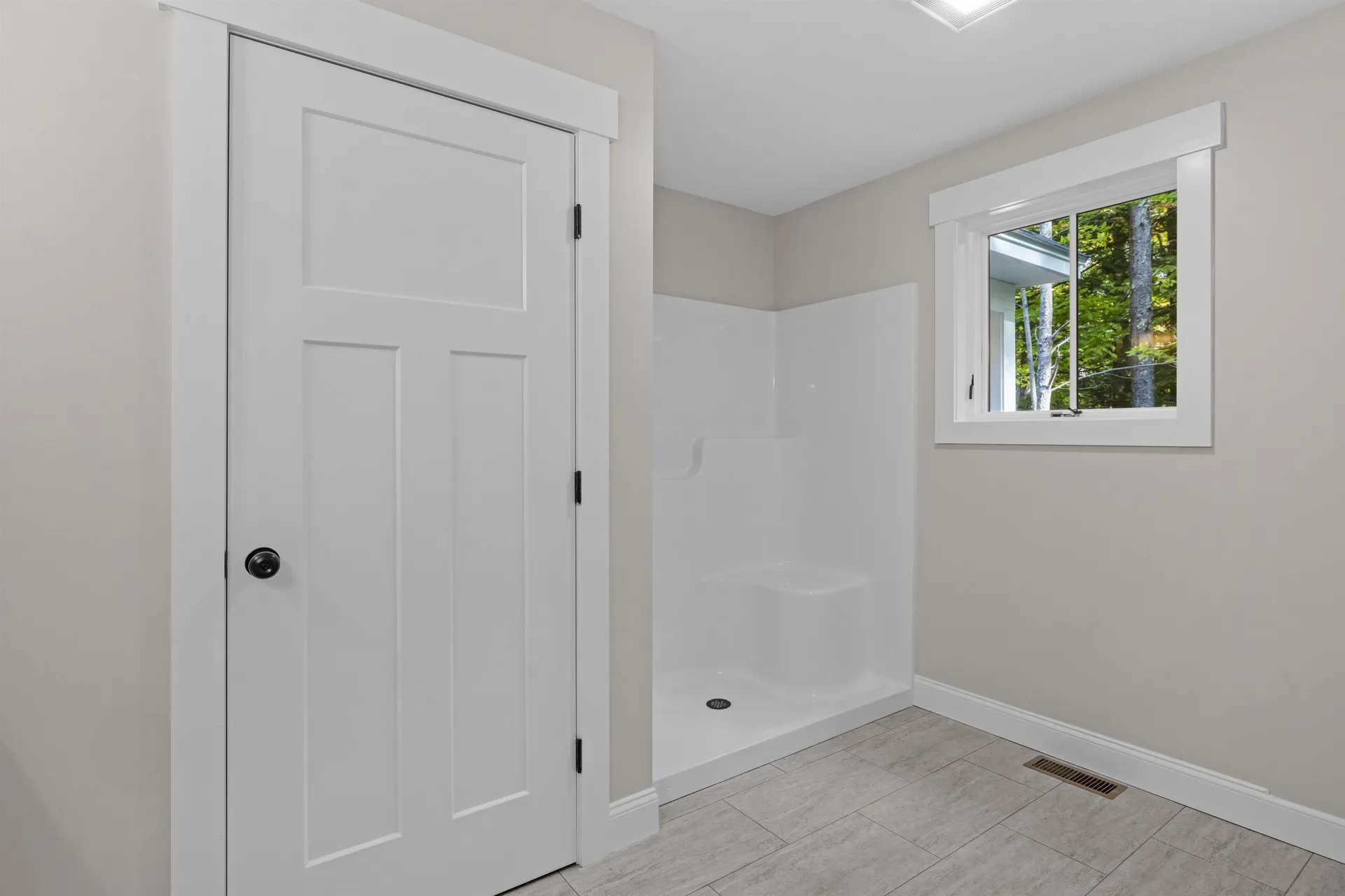 31 Calef Road Alton NH 03809