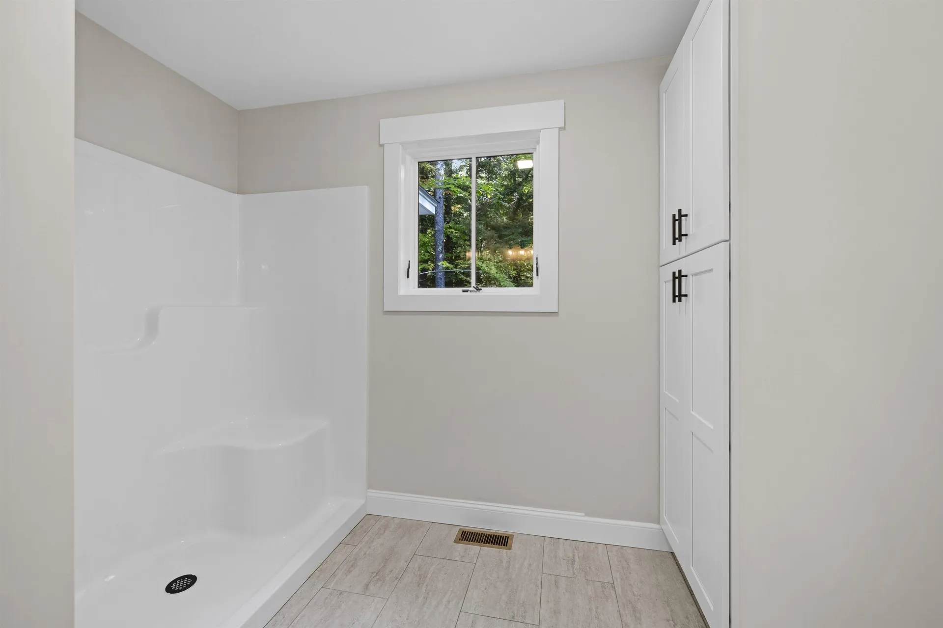 31 Calef Road Alton NH 03809