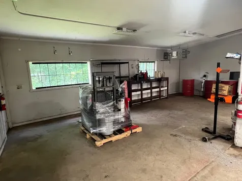 472 West Main Street Tilton NH 03276