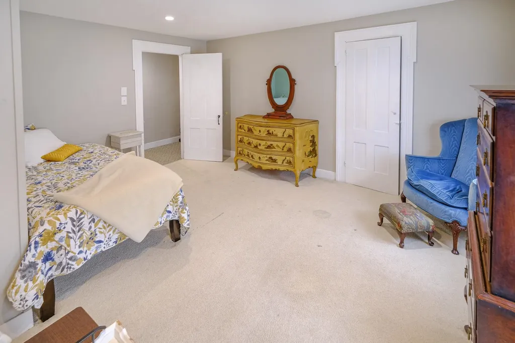 39 High Street Ludlow VT 05149