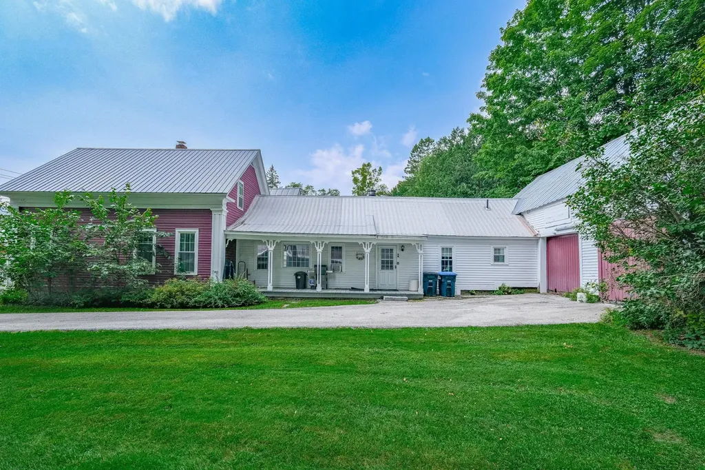 39 High Street Ludlow VT 05149