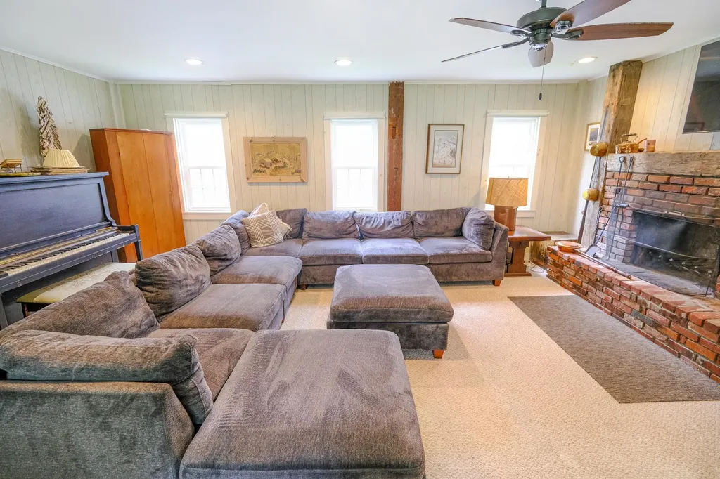 39 High Street Ludlow VT 05149