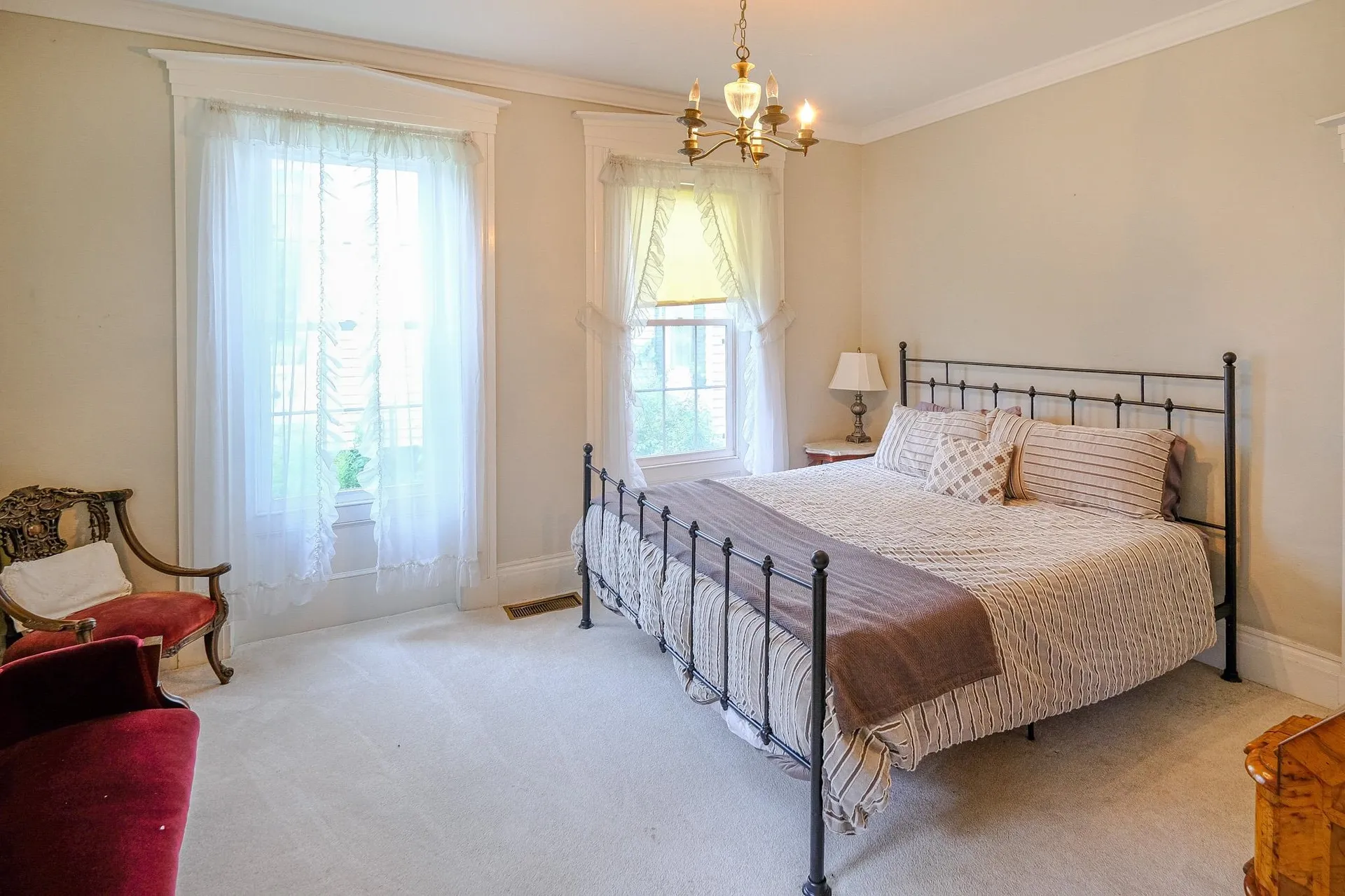 39 High Street Ludlow VT 05149