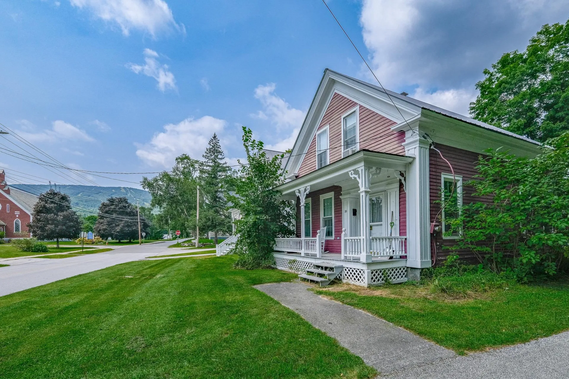 39 High Street Ludlow VT 05149