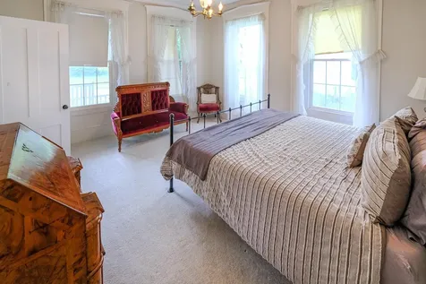 39 High Street Ludlow VT 05149