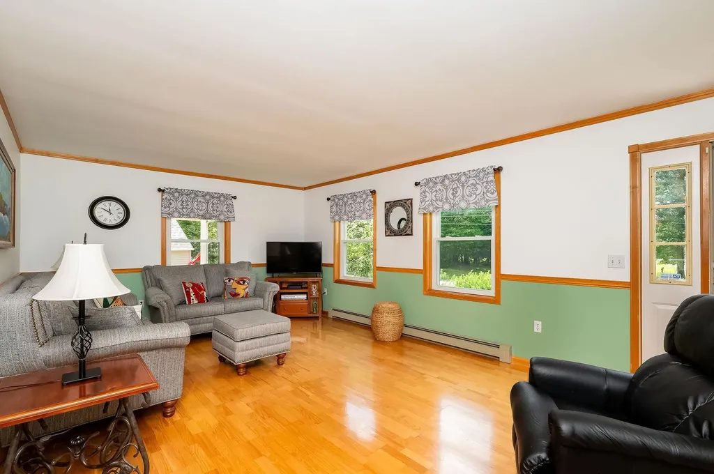 1 Warren Lane South Berwick ME 03908