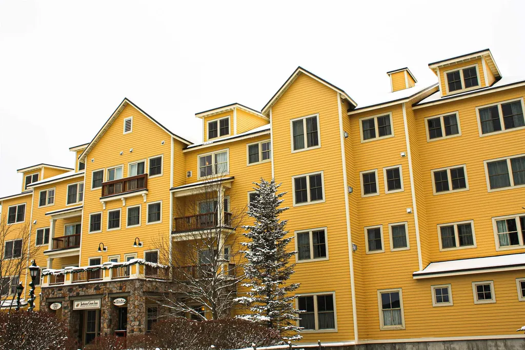 246/248 Qtr. I Jackson Gore Inn Ludlow VT 05149