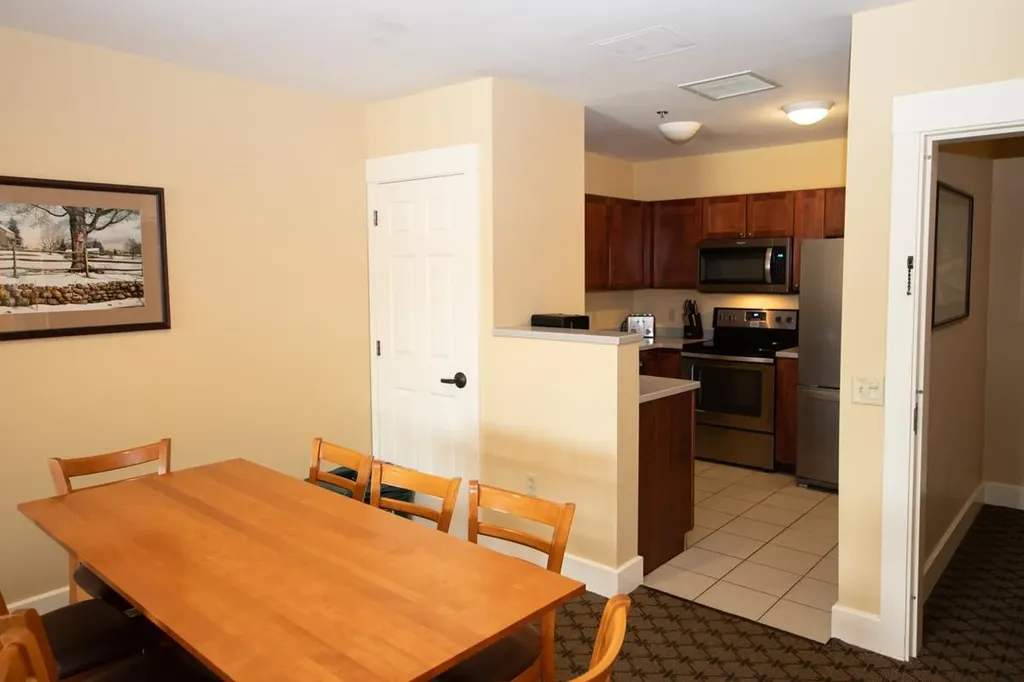 246/248 Qtr. I Jackson Gore Inn Ludlow VT 05149