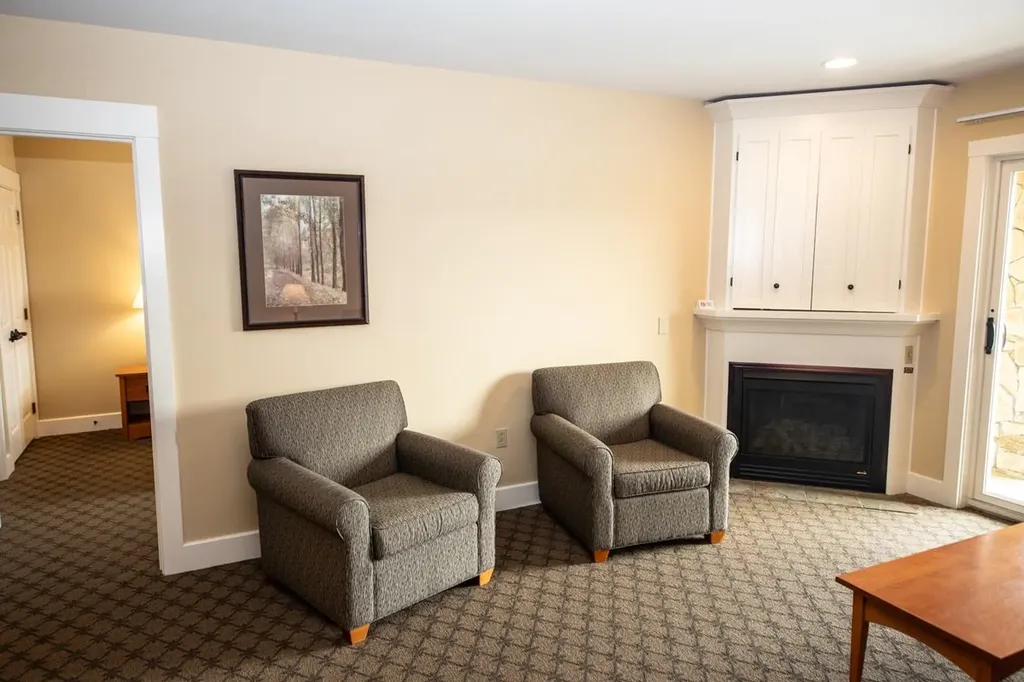 246/248 Qtr. I Jackson Gore Inn Ludlow VT 05149