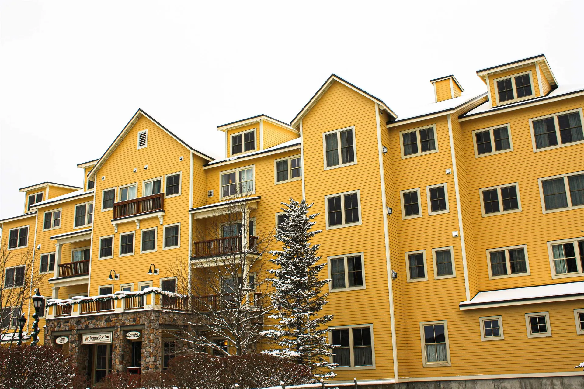 246/248 Qtr. I Jackson Gore Inn Ludlow VT 05149