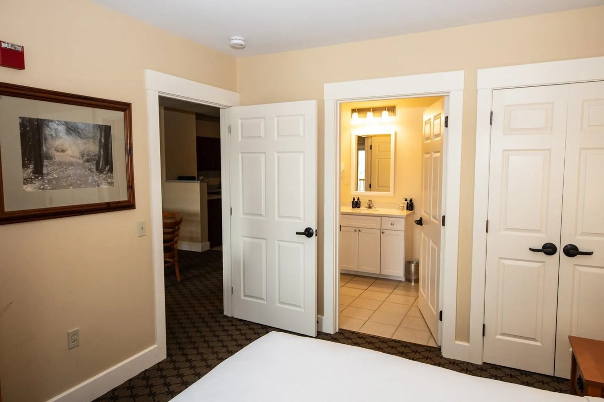 246/248 Qtr. I Jackson Gore Inn Ludlow VT 05149