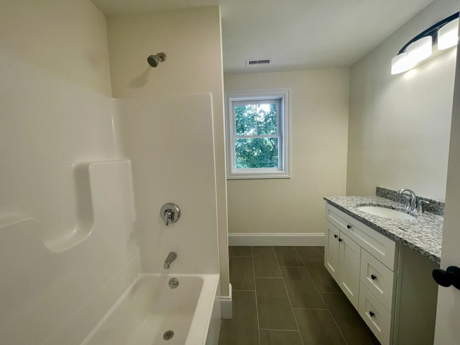 98 Washington Street Seabrook NH 03874