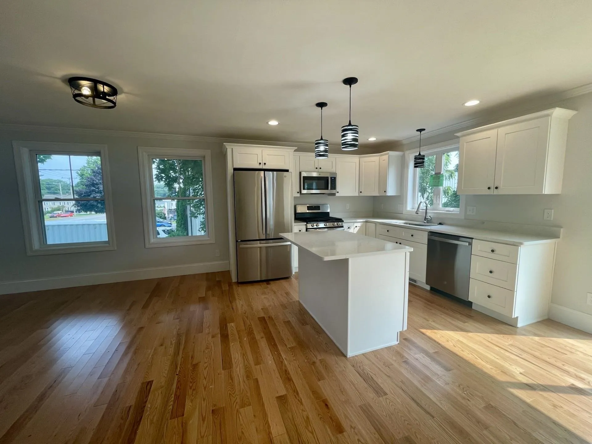98 Washington Street Seabrook NH 03874