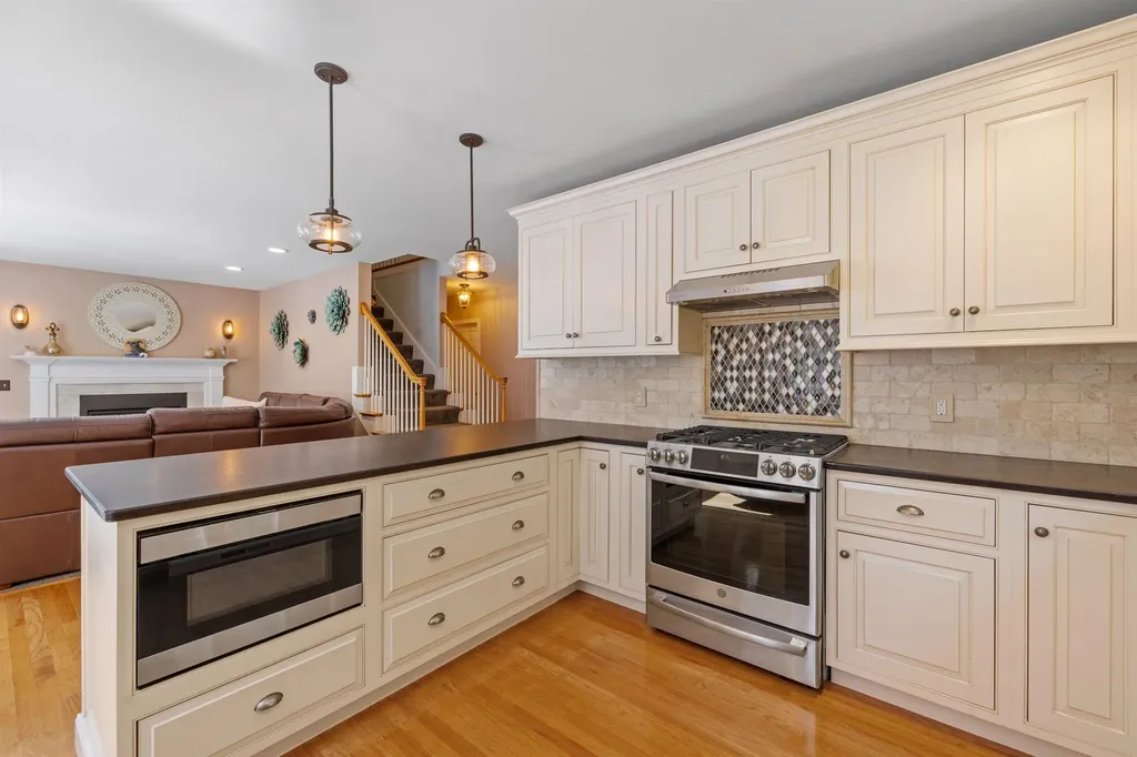 13 Bela View Drive Bow NH 03304