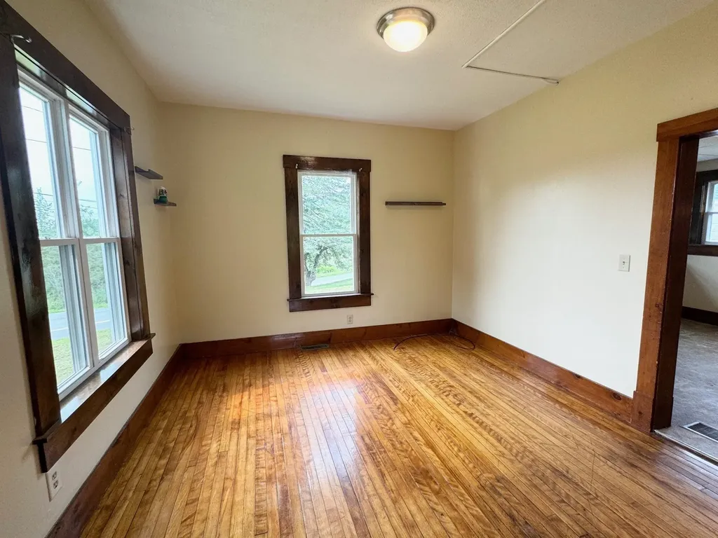 843 Pleasant Street Newport City VT 05855