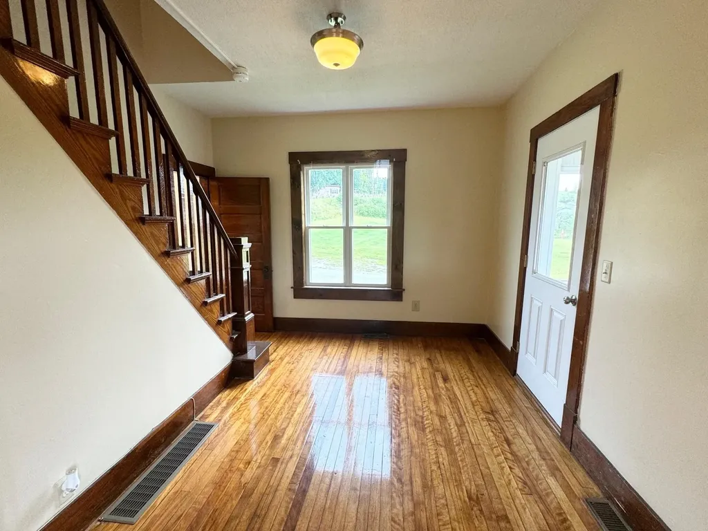 843 Pleasant Street Newport City VT 05855