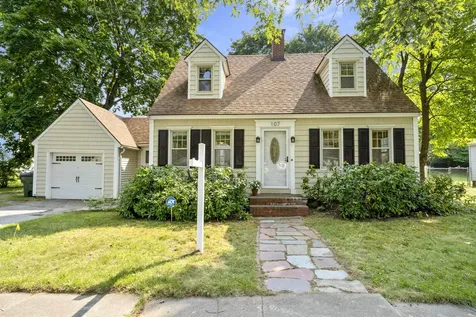 107 Dallaire Street Manchester NH 03104
