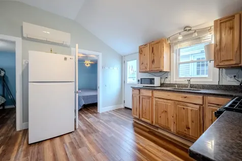 7 Perkins Avenue Hampton NH 03842
