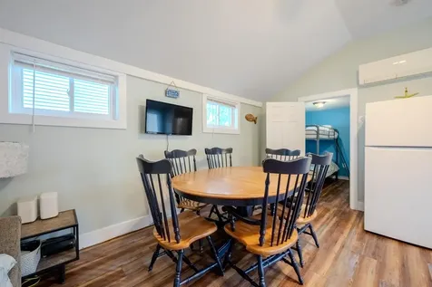 7 Perkins Avenue Hampton NH 03842