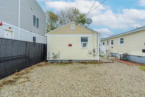 7 Perkins Avenue Hampton NH 03842