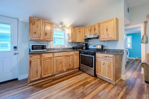 7 Perkins Avenue Hampton NH 03842