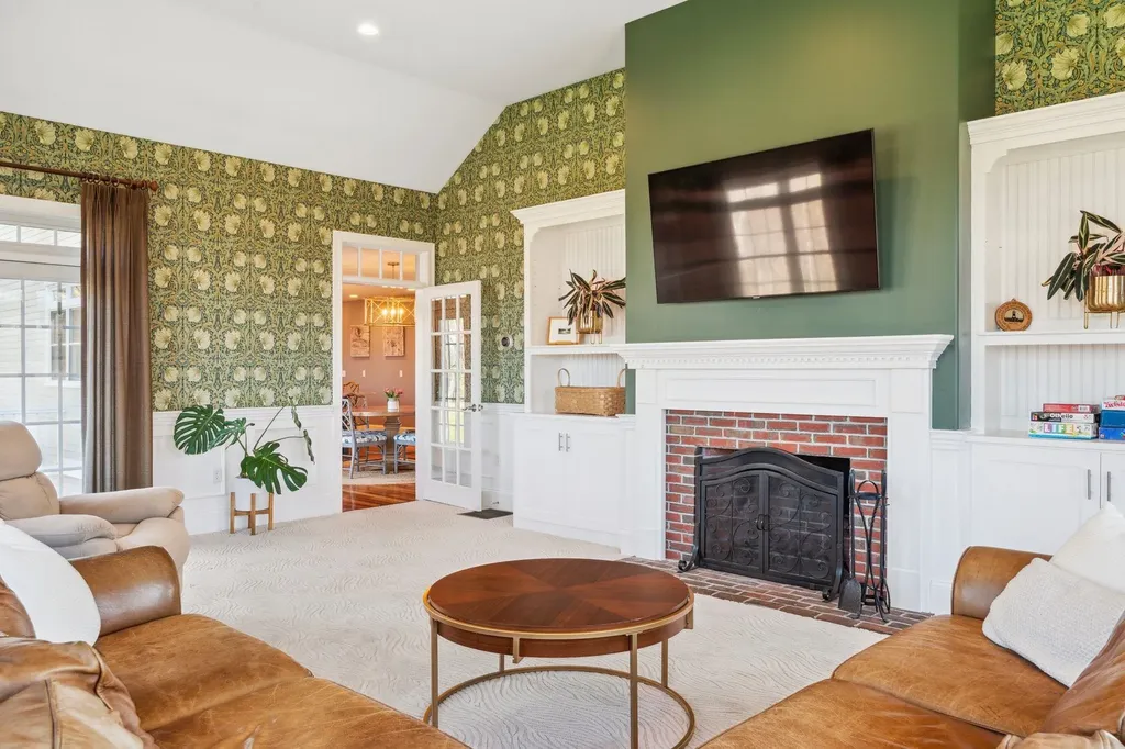 7 Hoosac Road Kensington NH 03833