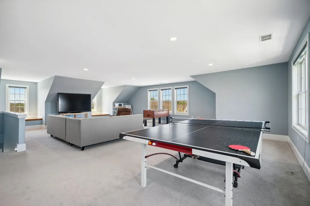 7 Hoosac Road Kensington NH 03833