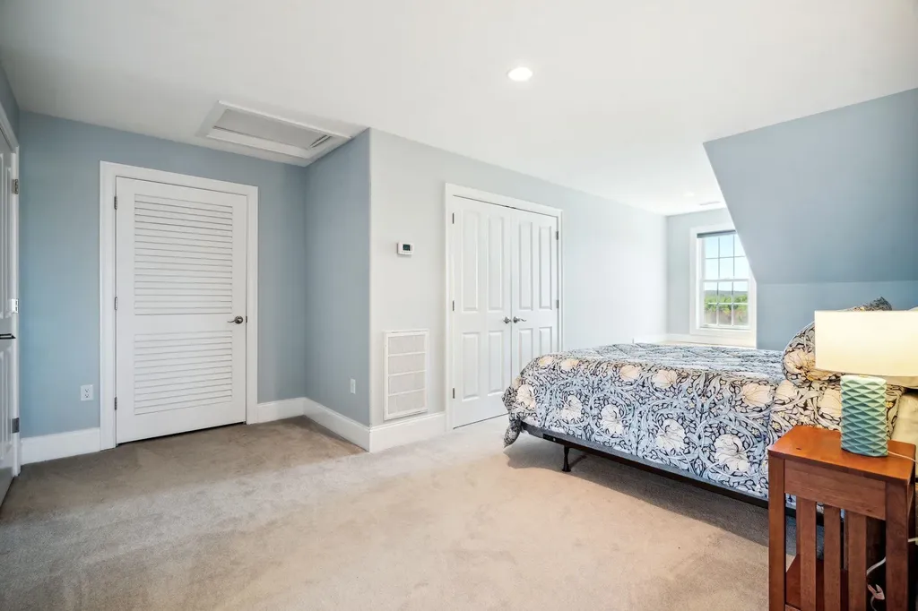 7 Hoosac Road Kensington NH 03833