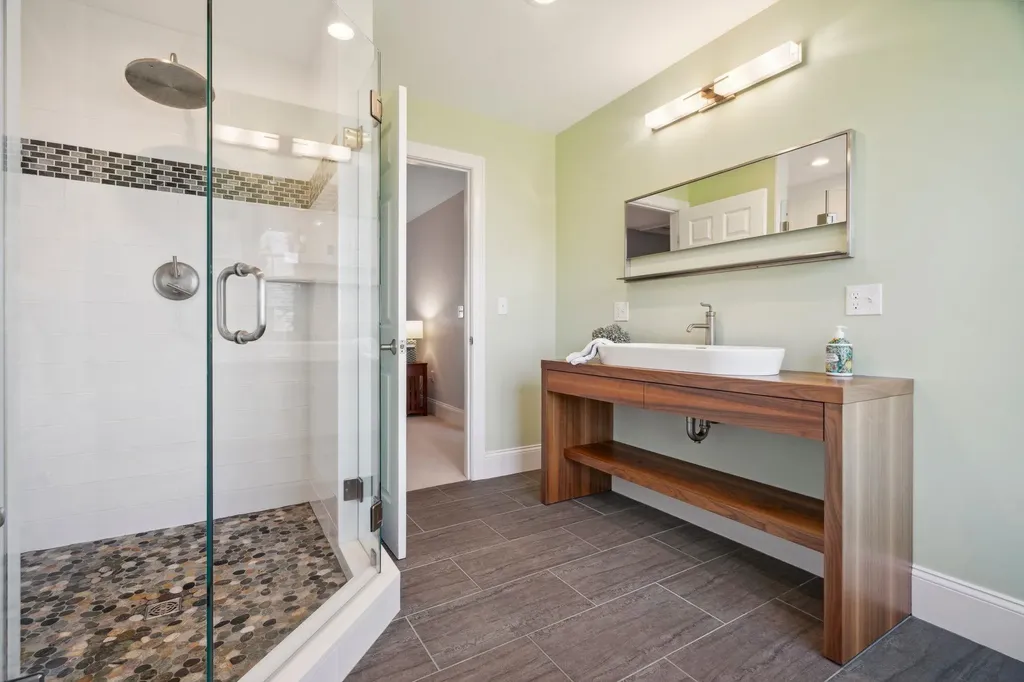 7 Hoosac Road Kensington NH 03833