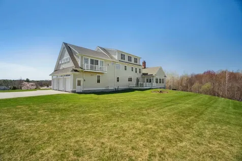 7 Hoosac Road Kensington NH 03833