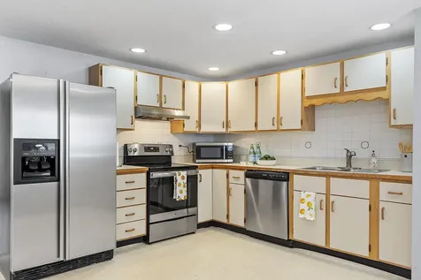 128 Newton Road Plaistow NH 03865