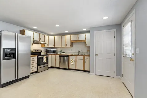 128 Newton Road Plaistow NH 03865