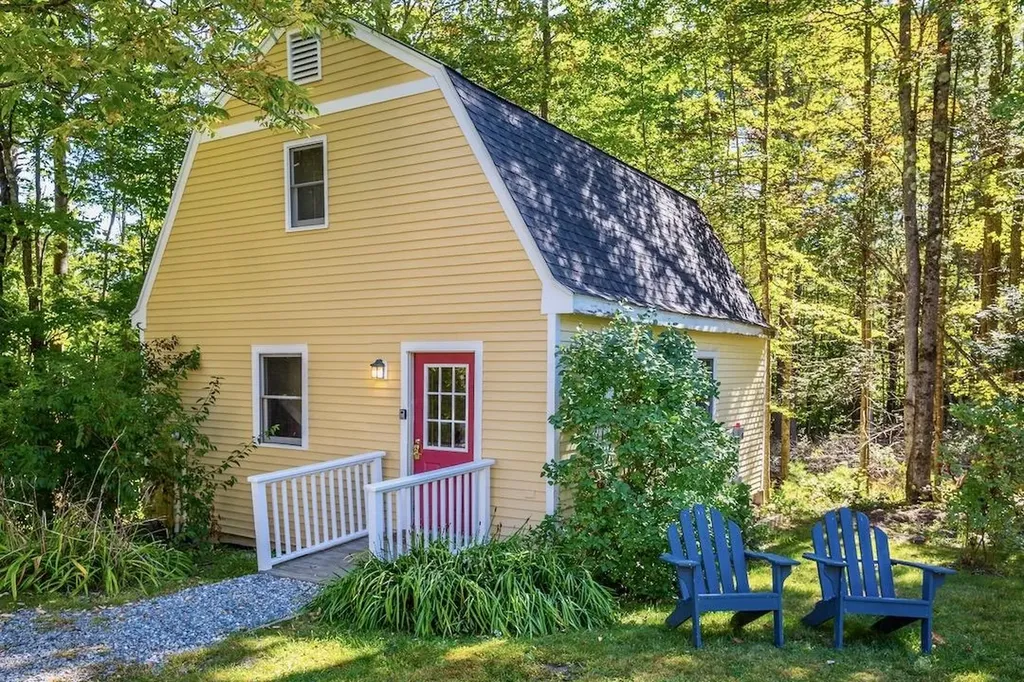 24 Vt Route 11 Landgrove VT 05148