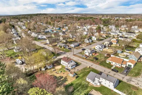 33 Davis Street Somersworth NH 03878