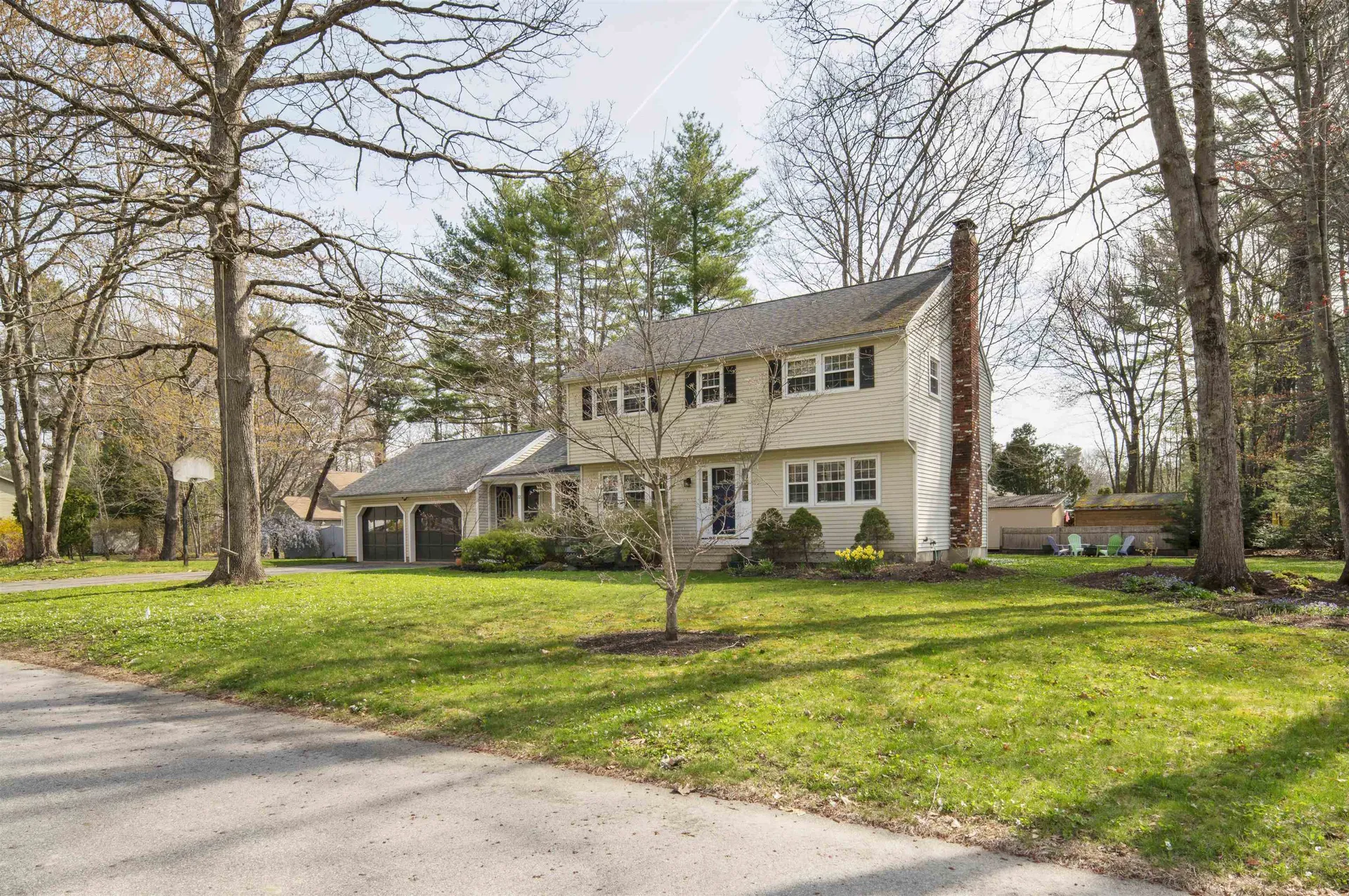 12 Thelma Drive Exeter NH 03833