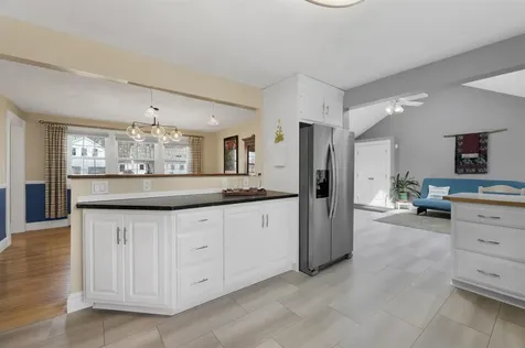 12 Thelma Drive Exeter NH 03833