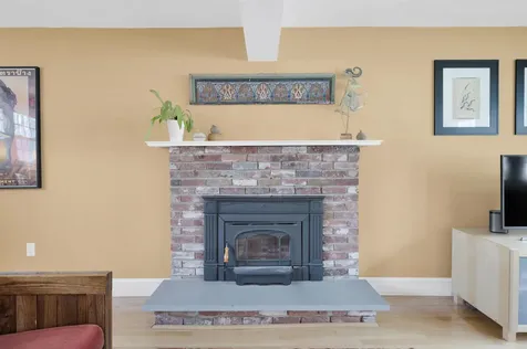 12 Thelma Drive Exeter NH 03833