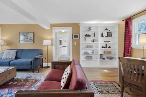 12 Thelma Drive Exeter NH 03833
