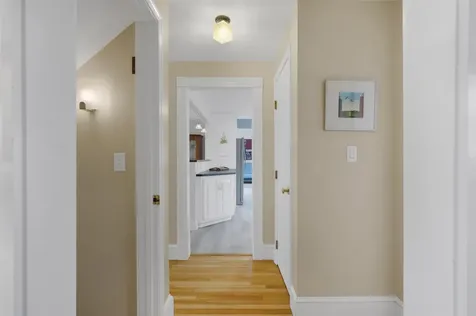 12 Thelma Drive Exeter NH 03833