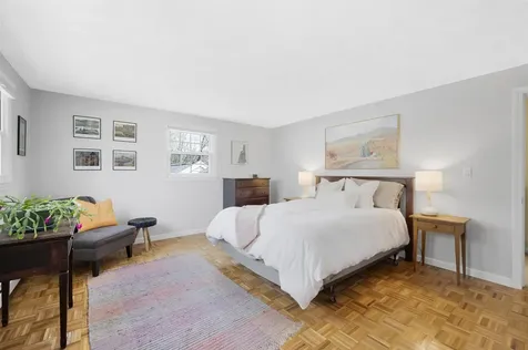 12 Thelma Drive Exeter NH 03833