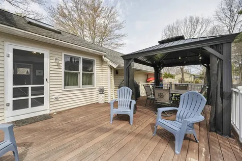 12 Thelma Drive Exeter NH 03833